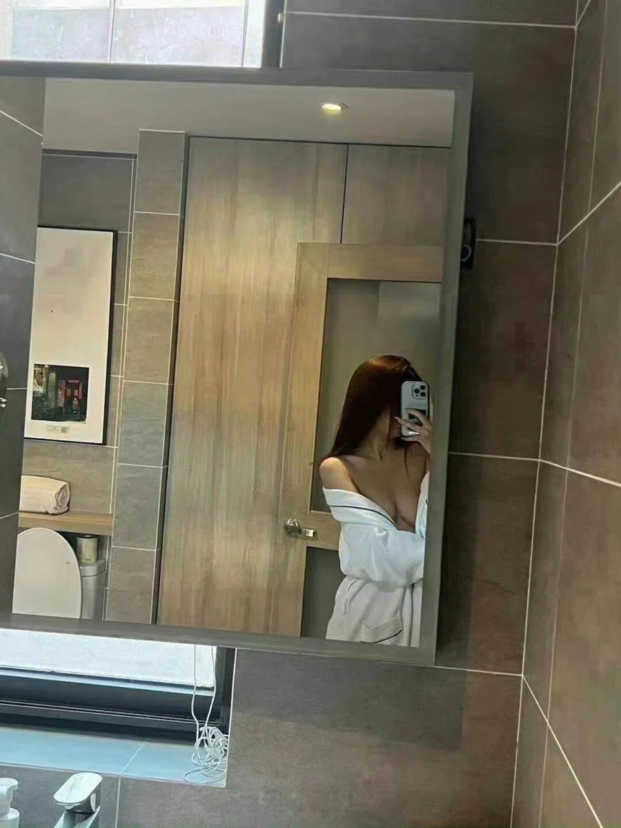 都说对女人来说，最幸福的假期就是开个房，然后走的最近的距离是去洗手间… 

其实有时候比起猛烈的撞击，这种余韵过后的暧昧，也很让人沉醉～

有没有理解这种感觉的，假期剩下的几天可以约一次哦… https://t.co/ucYDRyHpVm