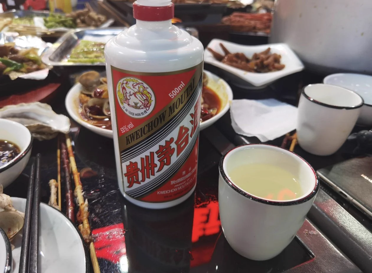 悦悦说她现在是三陪，陪吃陪喝陪玩，我说三陪和你比，都没有你骚，看见帅的，你也喜欢，看见成熟你说有魅力，看见年轻的你说嫩，你都是主动投怀送抱，骚的不行，感谢今天门槛哥今天热情接待…
@blfzfuqi 
#成都 https://t.co/VPji773spd