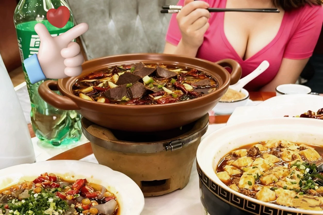 我同事也是，今晚和她吃饭吃的好好的，莫名其妙问我有多少银行存款，我怼了一句，我干嘛告诉你，换你会告诉我吗？
结果她掏出手机银行给我看，搞得我很尴尬，我又不想知道你有多少存款，反正我有多少也不告诉你，🐻大就是没有边界感……😔 https://t.co/BVo7QynaSR