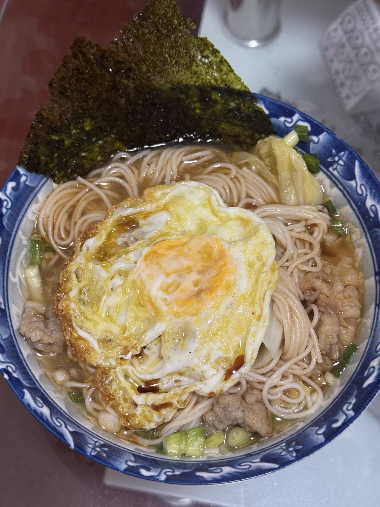 猪油底，完美形状的溏心蛋，老家的酥肉，谁吃🤓🧌 https://t.co/i799YTobG9