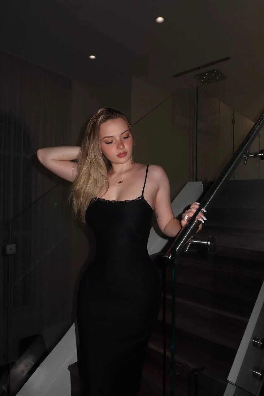 if you see me like this in person what are the first 3 words you say 💋 https://t.co/lkTIpZ3Gs5