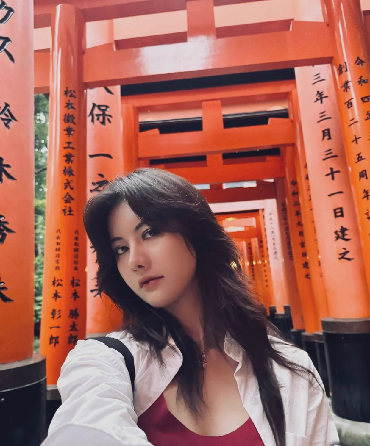 我不会成了那个刚买黄金就要被套在山顶十年的大妈吧 脸这么黑的吗 https://t.co/AmqzUVZ6QJ