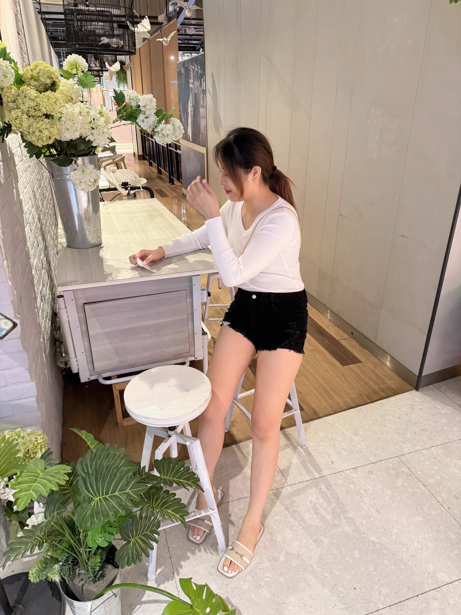 在上課兩天就要放連假ㄌ😍 https://t.co/Lm7pJ1U6CX