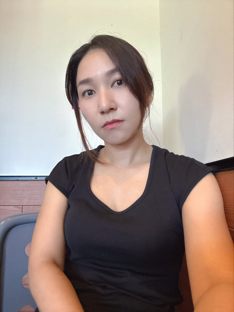 晚安😴
玩具發洩情緒！
等等要野外露出 https://t.co/VTO92n3t15