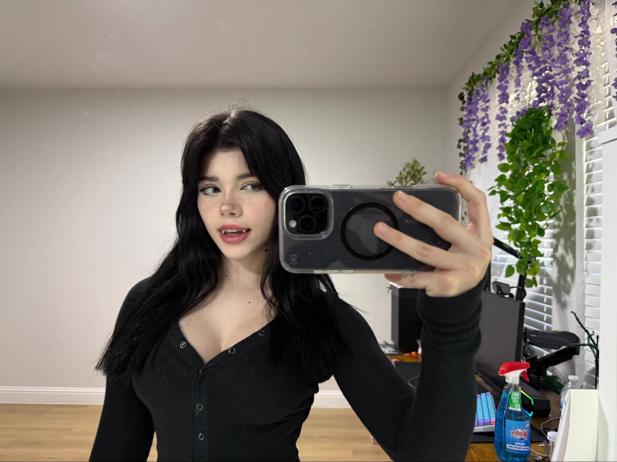 i only bite sometimes :P https://t.co/UH1mush5vM