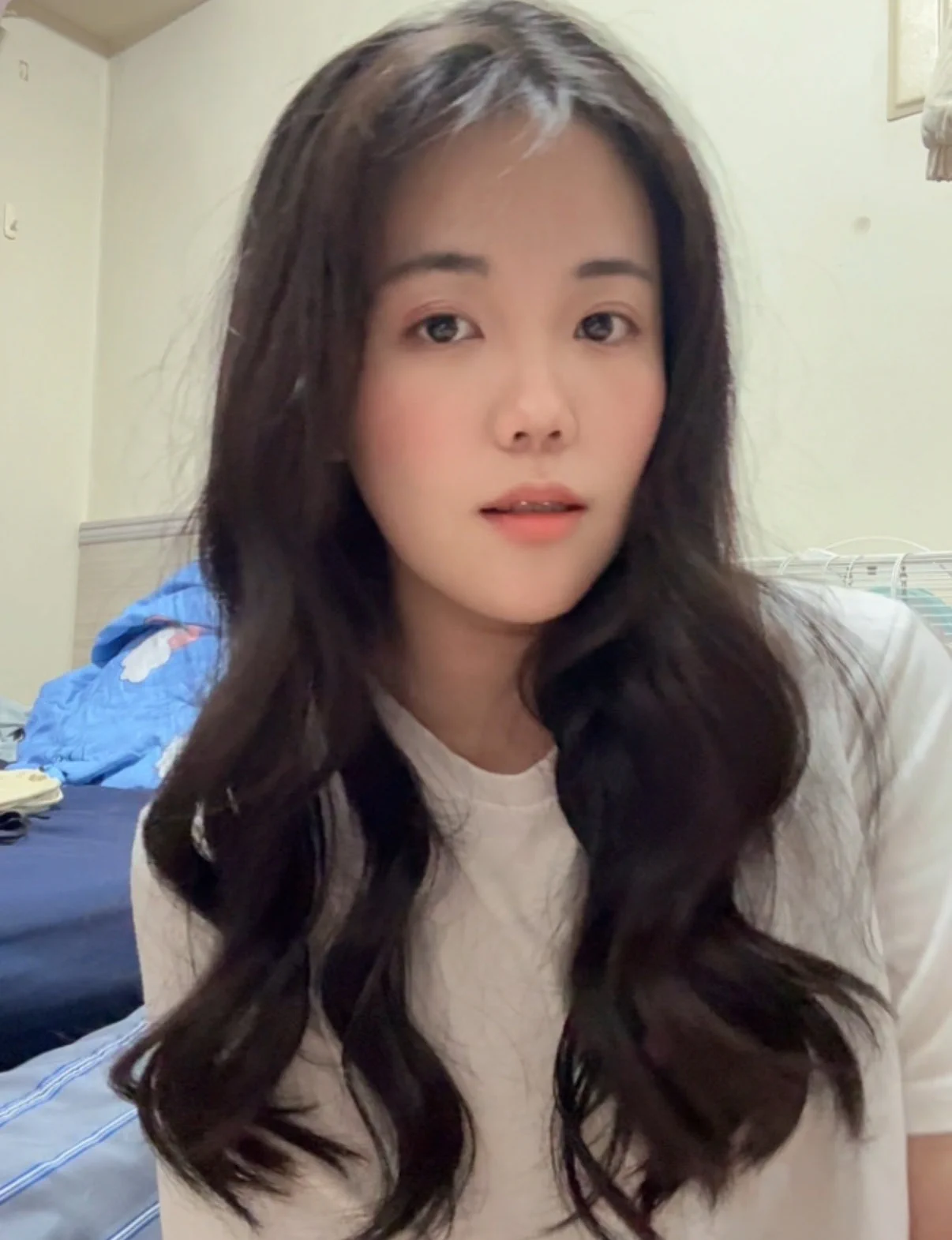 什麼眼睛 什麼腦袋

會覺得我是假帳號 詐騙集團？

不是跟隨人數多就是假帳號好嗎

不會分辨就閉嘴 罵什麼罵 https://t.co/k0rAGBxJmK