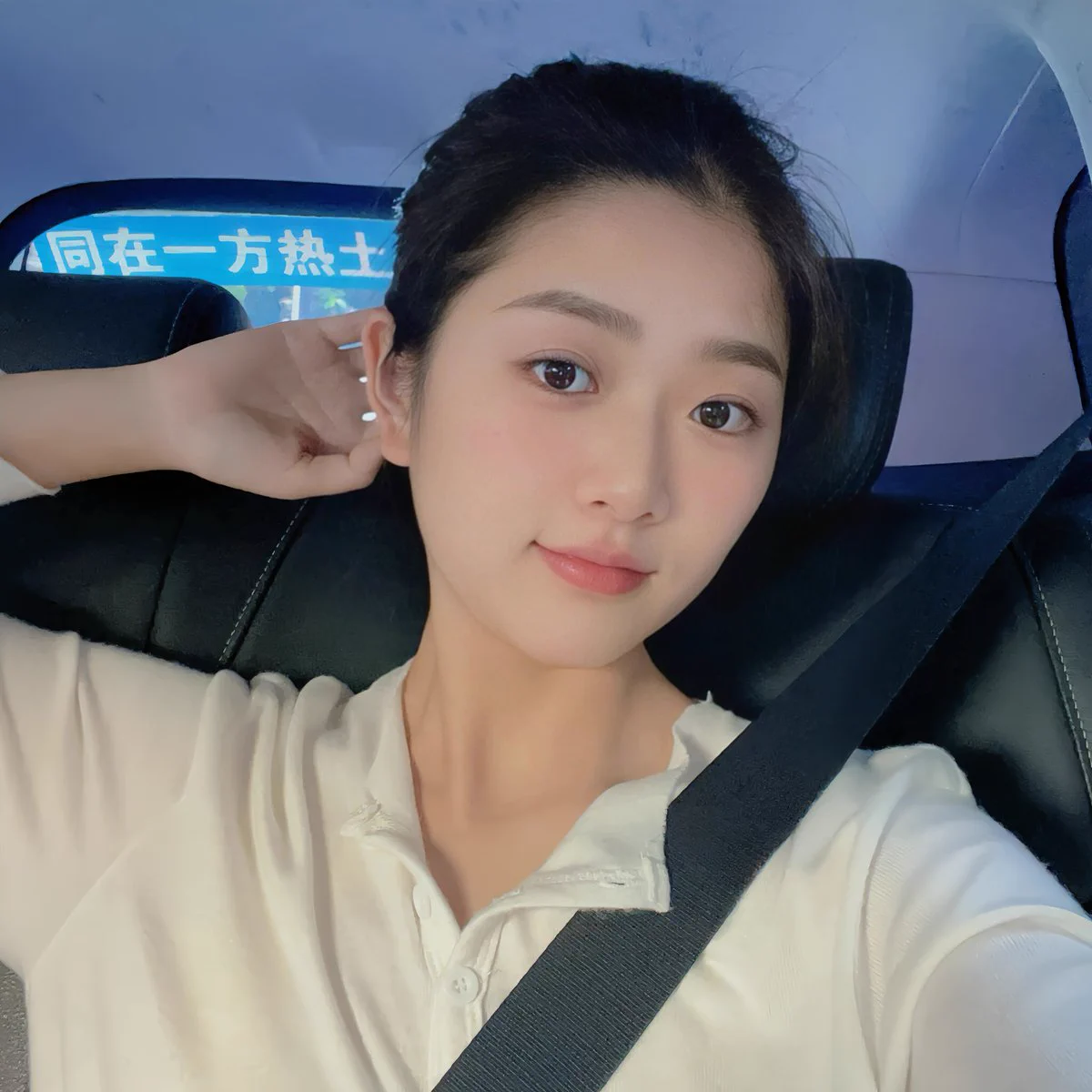 没说爱，没说喜欢，只是默默埋头苦干~

像他一直以来那样，用行动代替一切表达... https://t.co/qds4KcwAUn