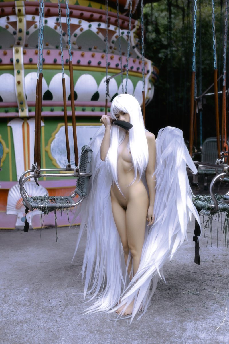 “不必期待忠诚，残忍是美人的天性。”
出镜：@xiongzaizai0018 
同行：@qingjiaowoxiaoq 
投：@Fengsiyuan https://t.co/pDRNGsQFR7