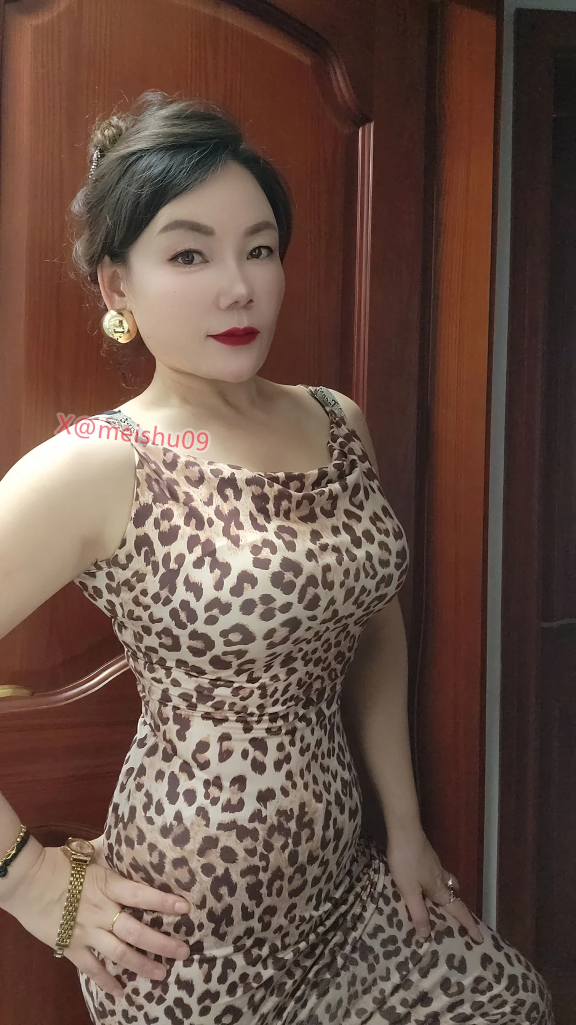 我留不住时光也留不住你。 https://t.co/Y7DbFQn8AX