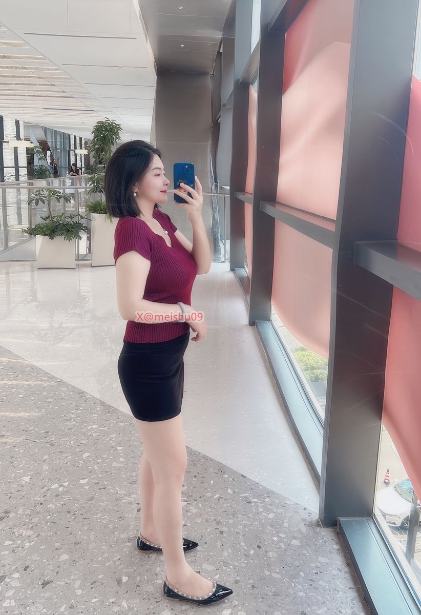 余生山海远阔，愿你孤芳自赏，人生如梦，孤勇如你，愿山高水长，别来无恙。 https://t.co/7CVVUbRFNs