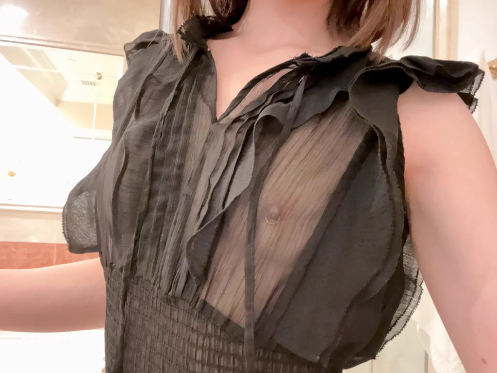 这衣服… https://t.co/CrMY0imDlg