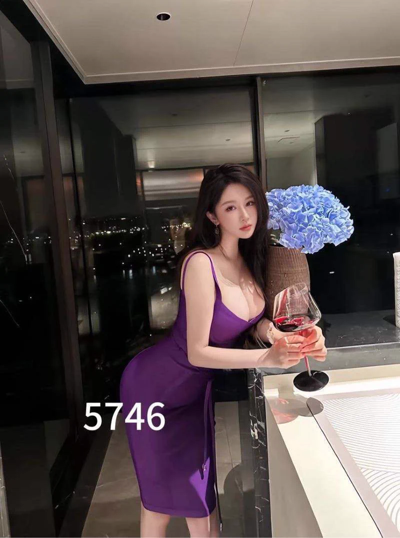 今日推荐🌟🌟🌟
🌸坐标：#深圳
🌸年龄：02
🌸身高：170
🌸体重：96
🌸🐻：  D
性感御姐，身材凹凸有致，精致妆容，美丽在线，标准A4腰，雪白牛奶肌，可甜可盐细腻大长腿

Q🐧：1950043544
V🛰️：comeon979797

💖门槛88r开路（加我备注口令）💖
⚡已过多位博主推荐，放心下单⚡
https://t.co/G6IYiYrPmB https://t.co/ZtpbuIT0dt