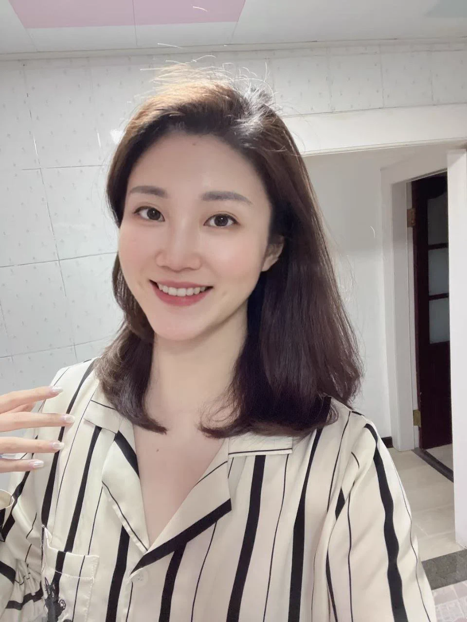 上班有压力，放肆过后依然是生活，最舒服的两性关系，不一定是夫妻！

想要的，是灵魂与肉体碰撞的那种默契，眼神之间的交流，有些事，一个眼神我便懂~

心安的同时，床上床下都有更好的交流... https://t.co/tvUEd4n0RR