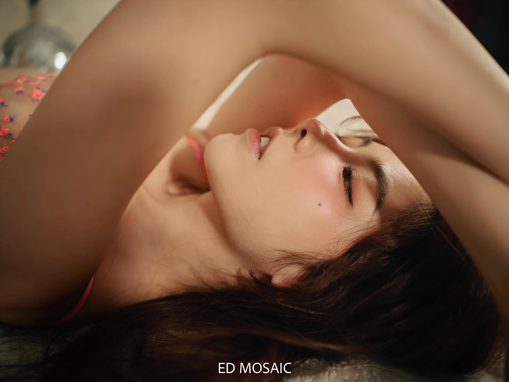 純欲派的 @leanna__1111 
帶錯內衣，是極透法式內衣 🫣
完整系列連結在評論區👇 https://t.co/LeBldit6Vn