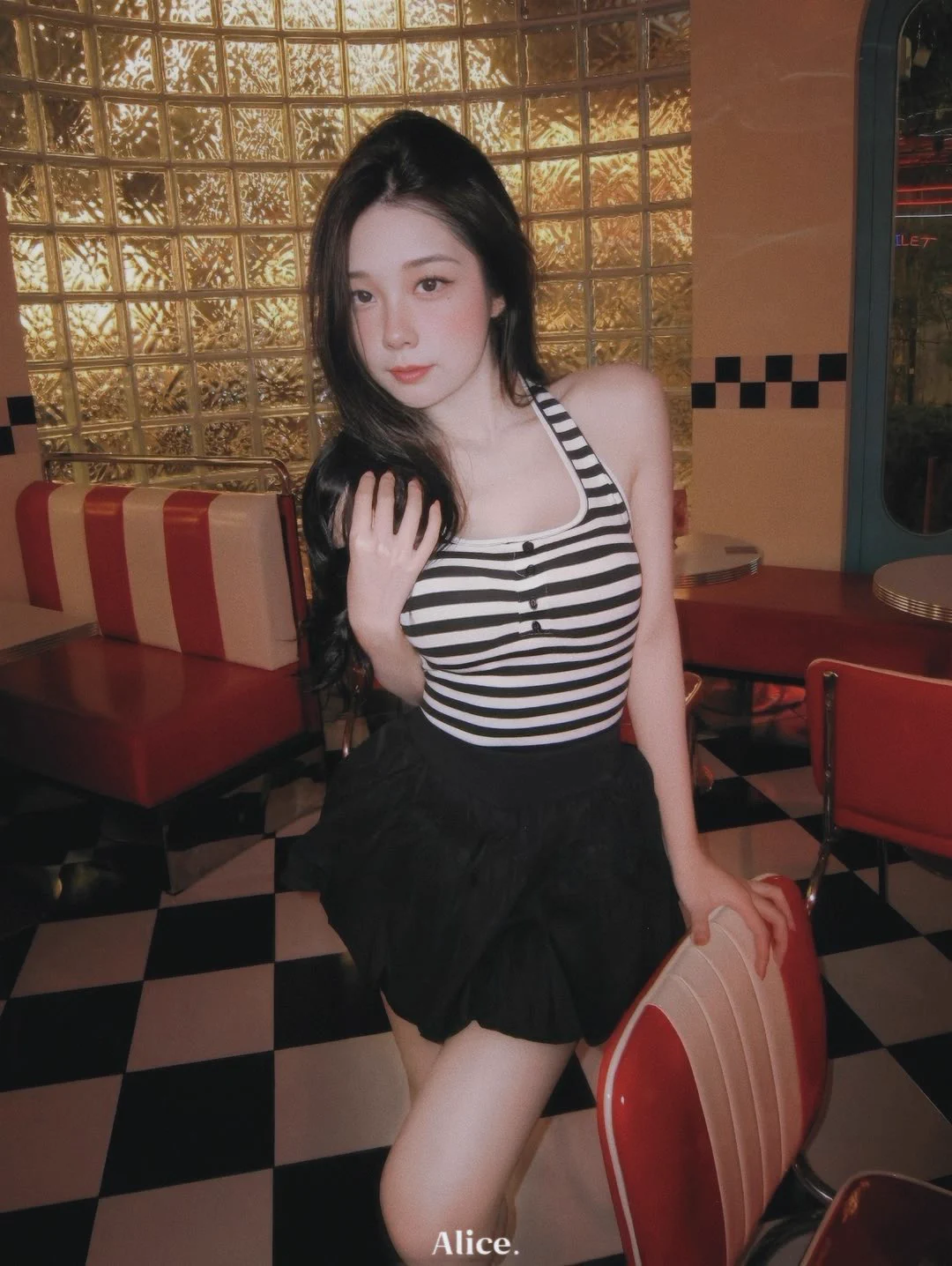 🖤🤍🖤🤍 https://t.co/XpqgQomXu9