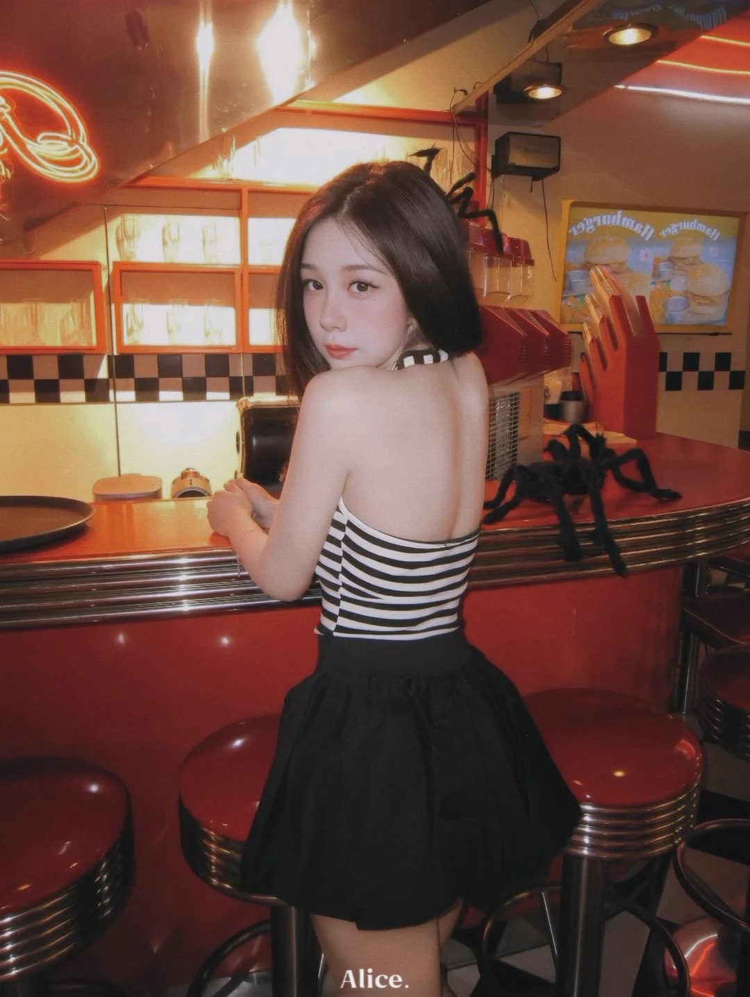 🖤🤍🖤🤍 https://t.co/XpqgQomXu9