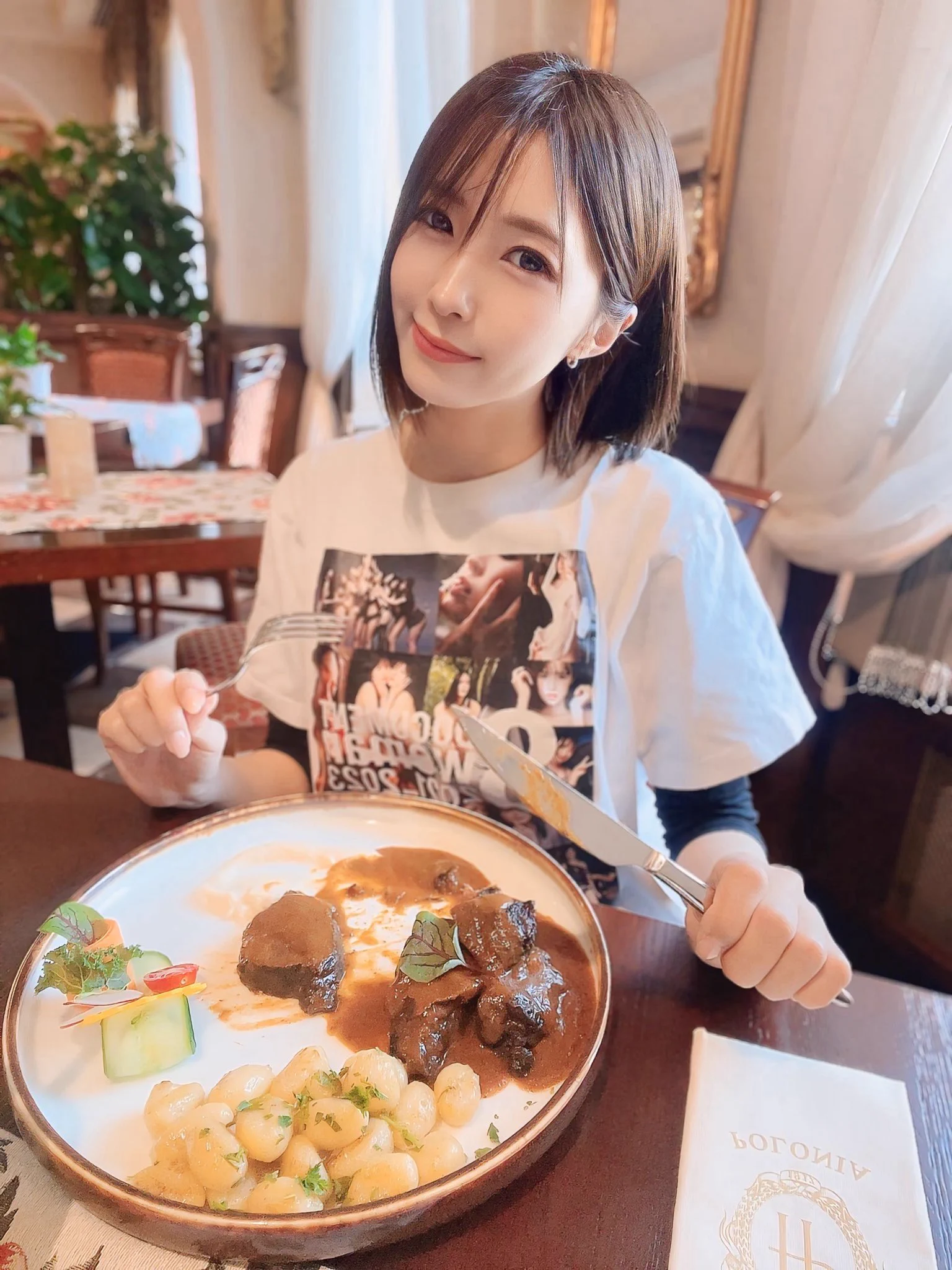 アルバム見返してたら、
お腹すいてきた🥲🥲🥲

おやすみなさい🛌ﾌｪｰ https://t.co/C8P87neyMZ