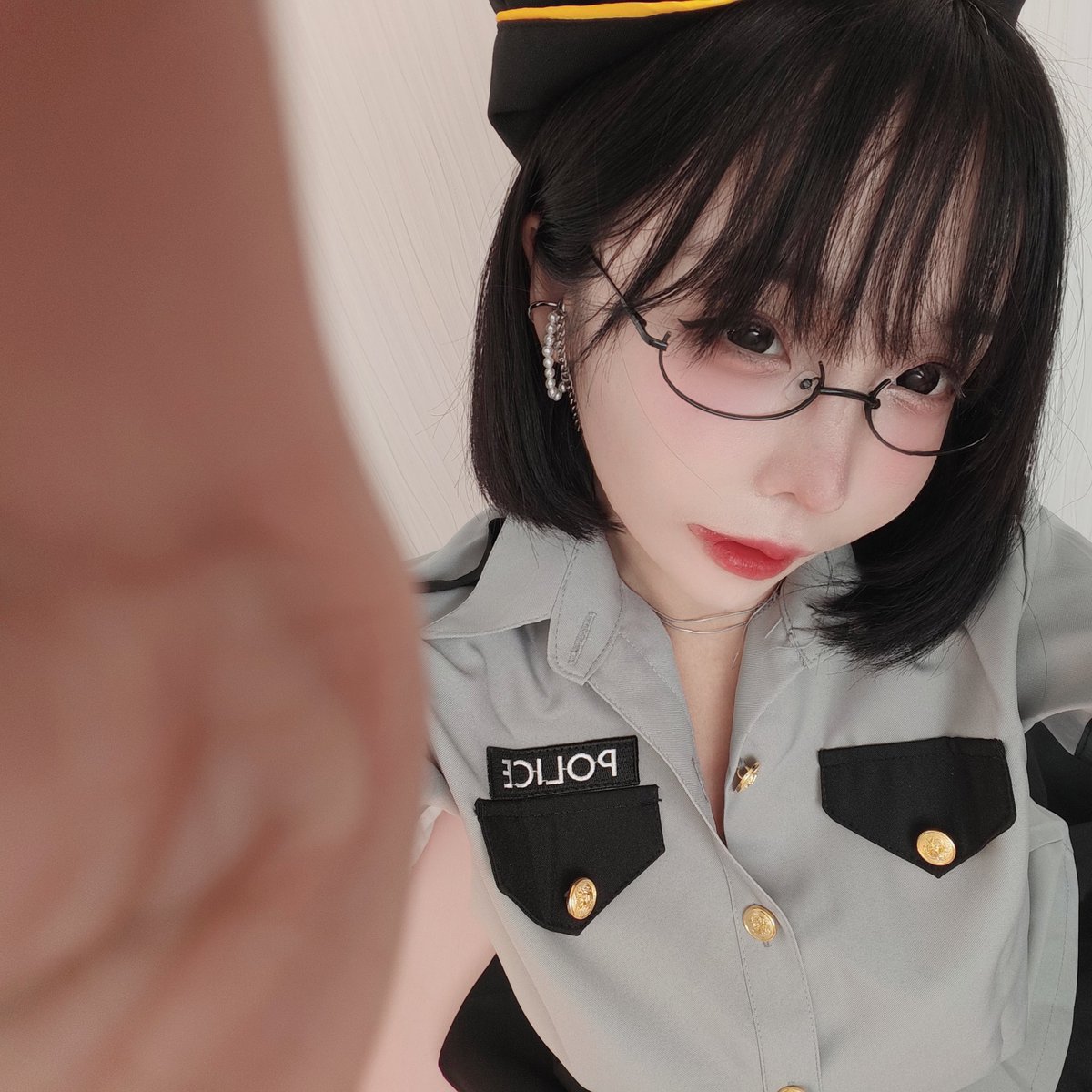 Policewoman reporting for duty 😉 https://t.co/CXpch8Ckza