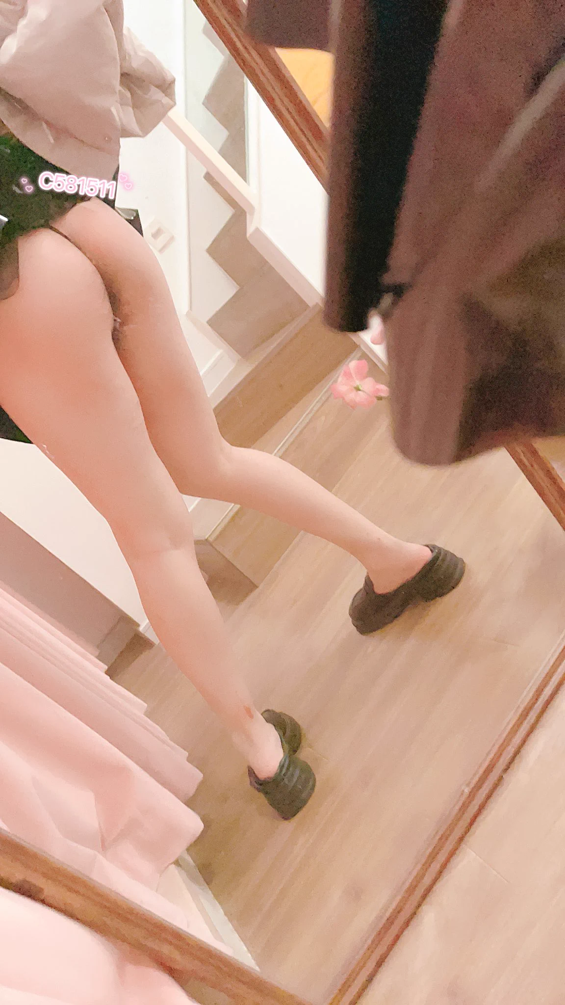 人家只是弯腰捡一下东西啦～可不能乱想哦🤫

#伪娘 #男娘 #男の娘 #女装 #Femboy #sissy #雌堕 https://t.co/P1HyDzj2Vx