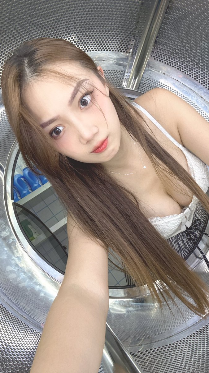 所以我說這裡會有人想我嗎ಠ_ಠ

美顏相機就完事圖都懶得修了
馬賽克就算了吧（NUBRA都懶得修掉😂 https://t.co/Pty2sYO0zp