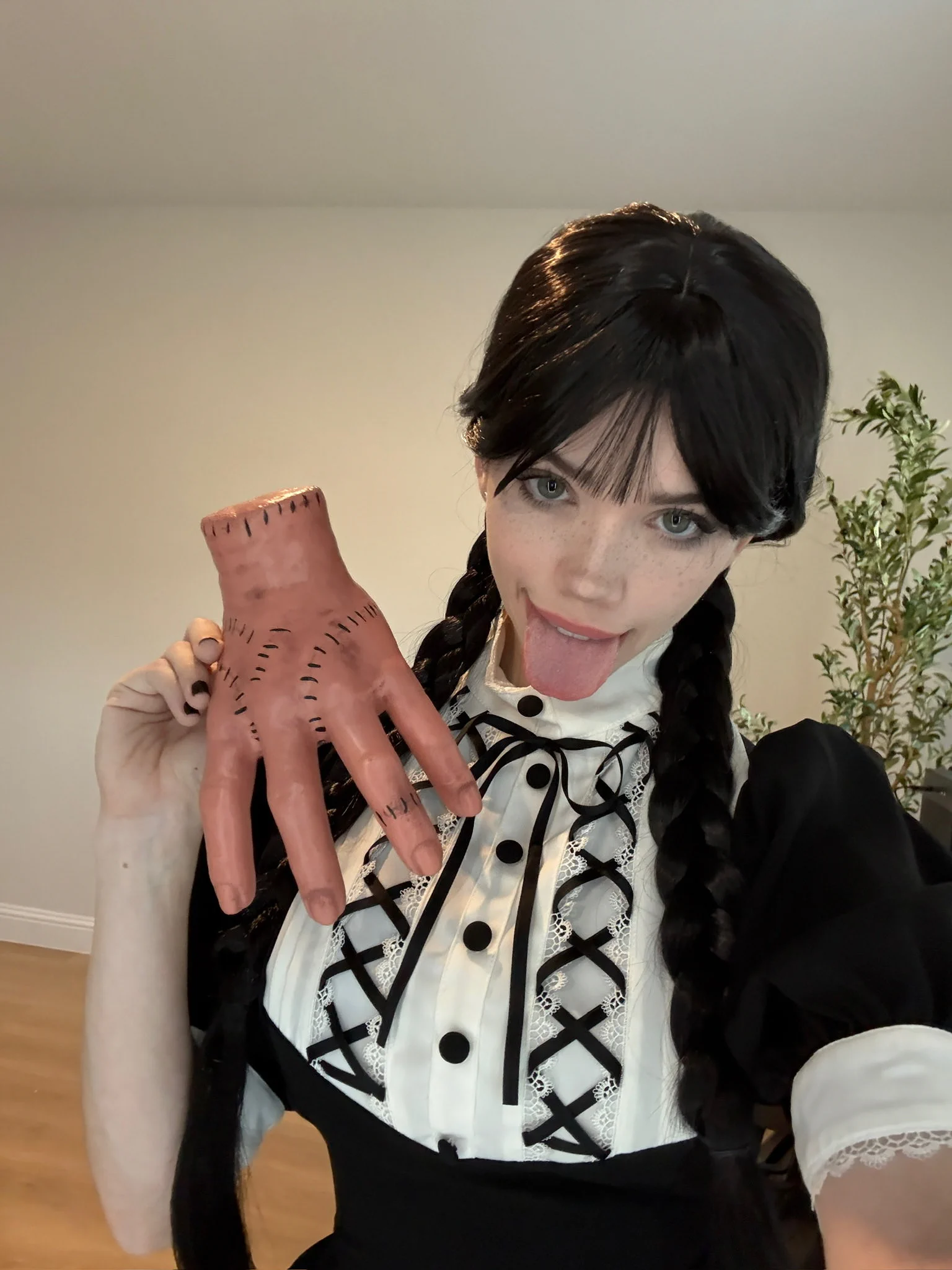 she’s not evil, she’s just misunderstood 🖤 https://t.co/upVxnUEq4C