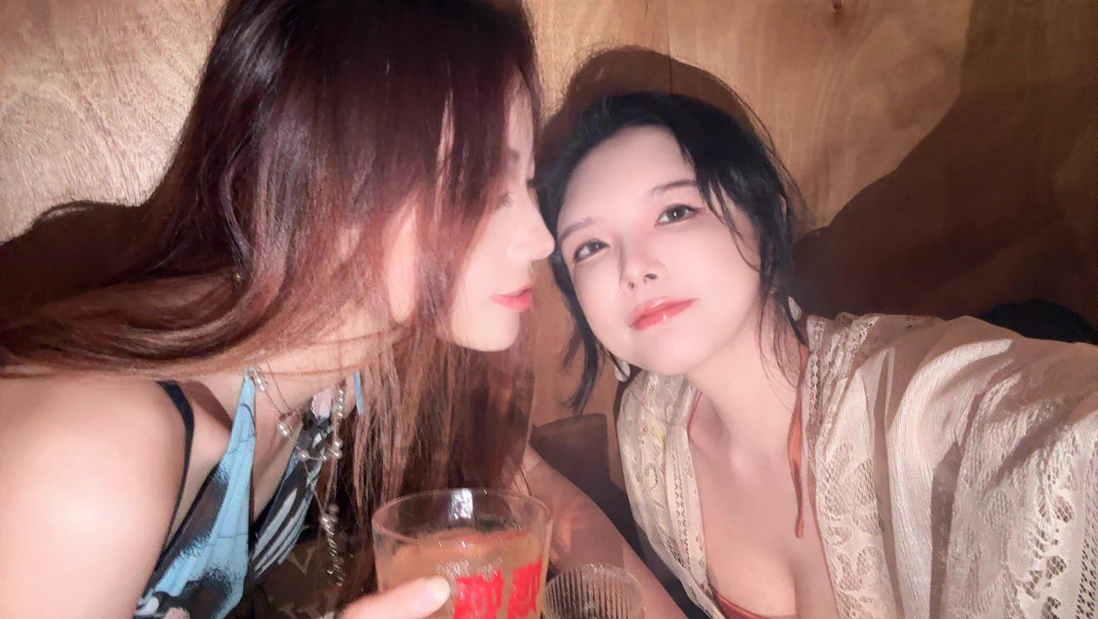 亲了嘴子 https://t.co/21gTe0heNo