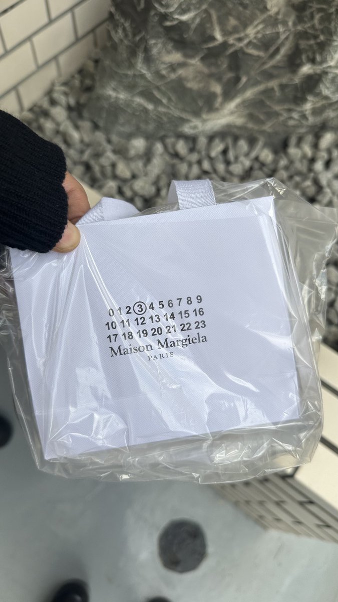 两周年了。我爱我的男朋友。 https://t.co/OcOL6fDtVD