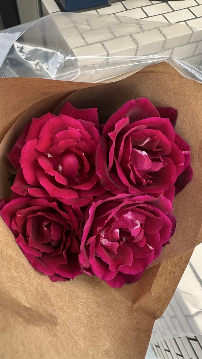 两周年了。我爱我的男朋友。 https://t.co/OcOL6fDtVD