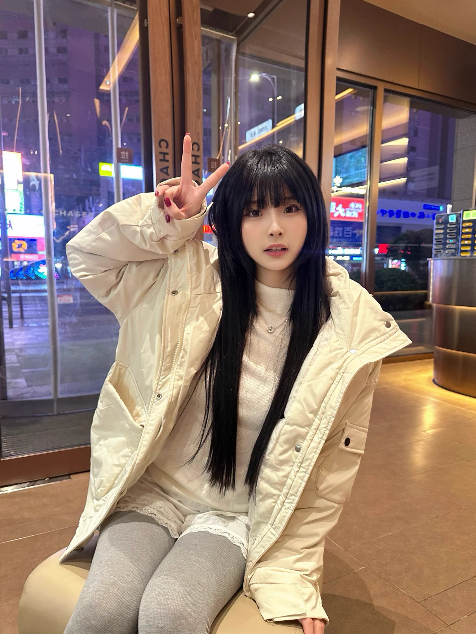 不好意思最近发了很多和账号无关的内容😭
这条是一个抽奖帖，给大家一点小福利💕
图包x1 视频群x1 飞机杯x1 免费门槛x1
🧧奶茶20金额x6 🧧52x1 
给女宝准备了其他的福利！希望你们喜欢😘
大牌口红（全新）x1兰蔻菁纯气垫（全新）x1
可复美面膜x1 化妆品x2奖品图在p2！
点赞即可参与抽奖～(&gt;^ω^&lt;)爱你们 https://t.co/WUWszGNacz