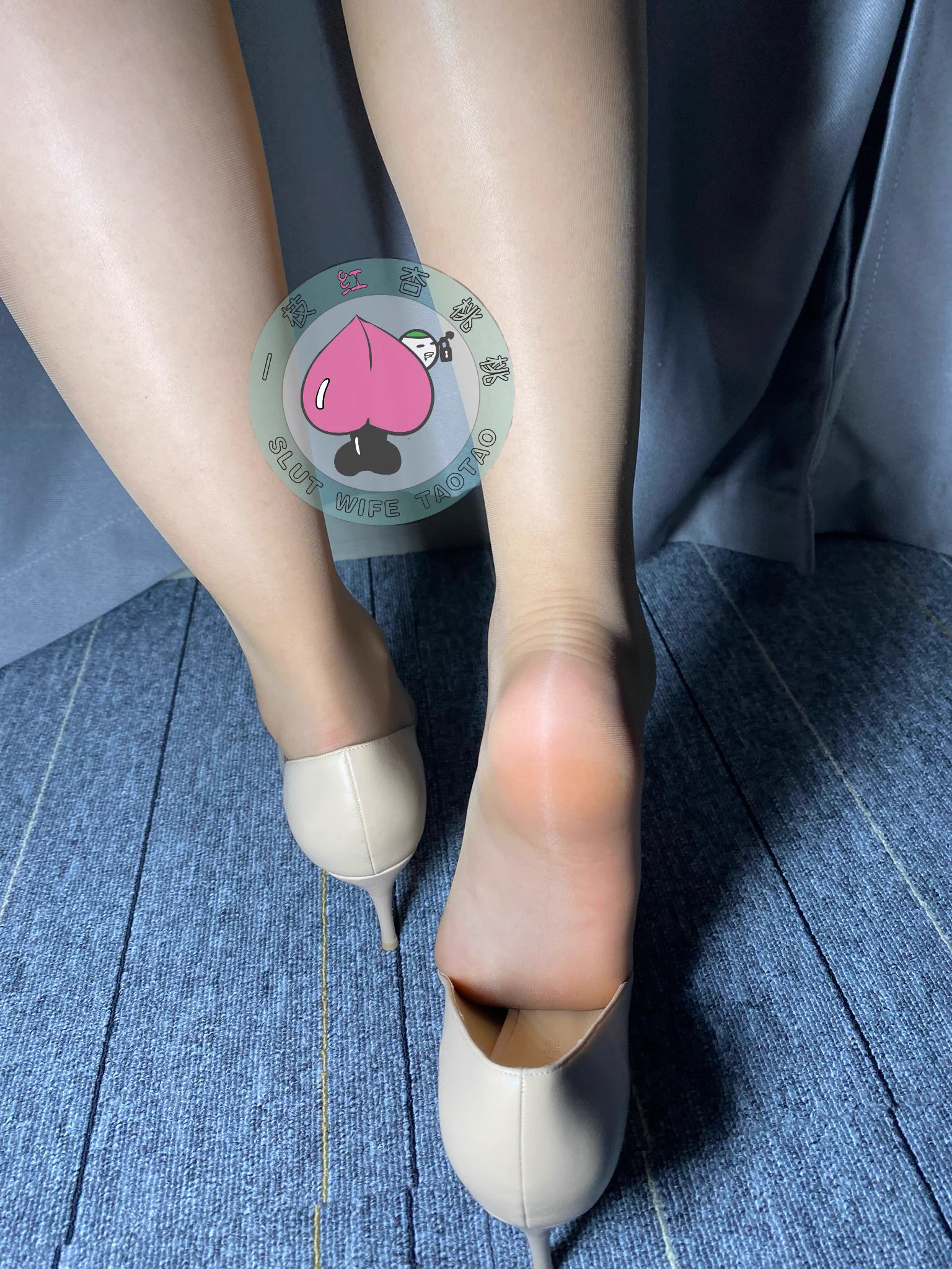 舌头清洗、精油按摩、维生素E乳、杰尼崇拜我的脚底！ https://t.co/hrxMHn8asD