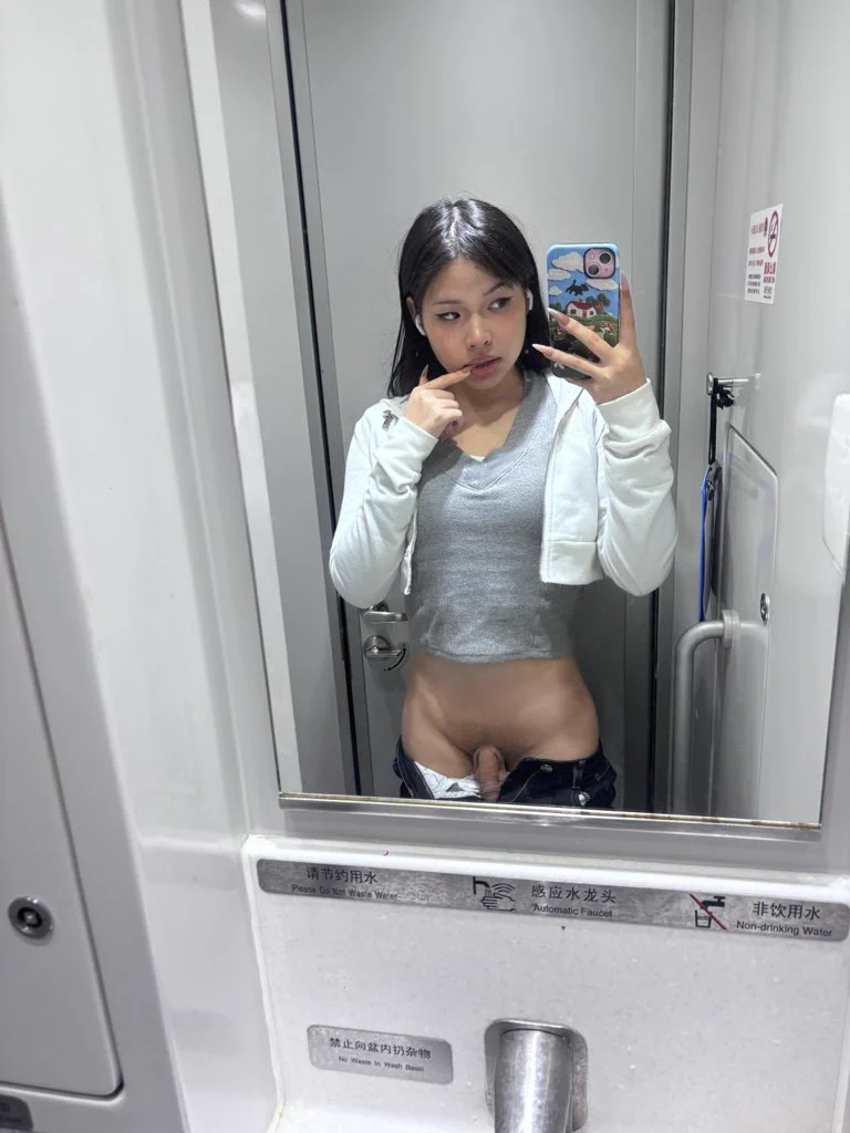 Wataa https://t.co/LfRI0yG4ol