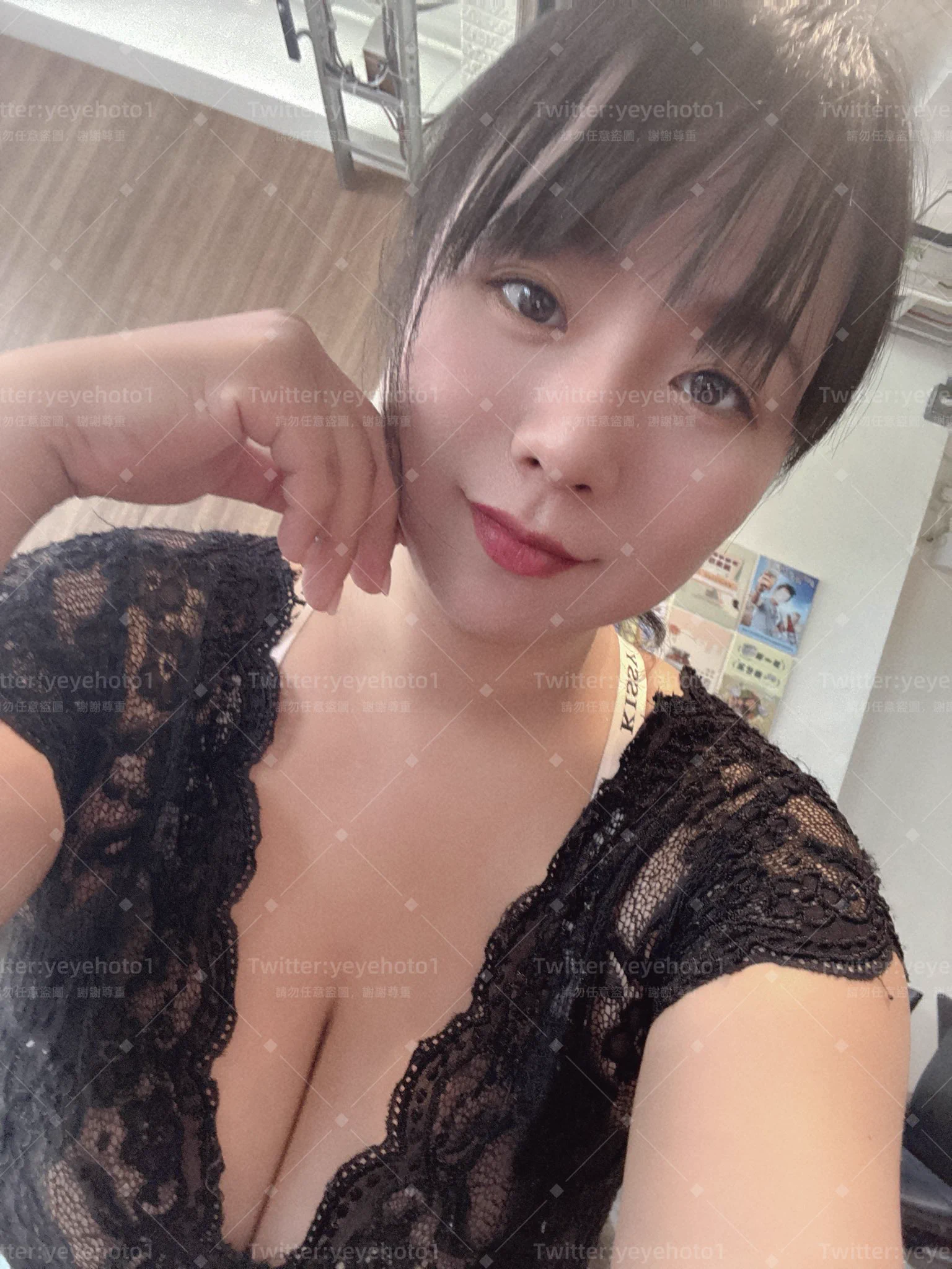 今天幫客人調的按摩精油好香
真的有沁人心脾的感覺
#被香氣包圍的夜夜
心情很好中 https://t.co/n6BMsSoIIh