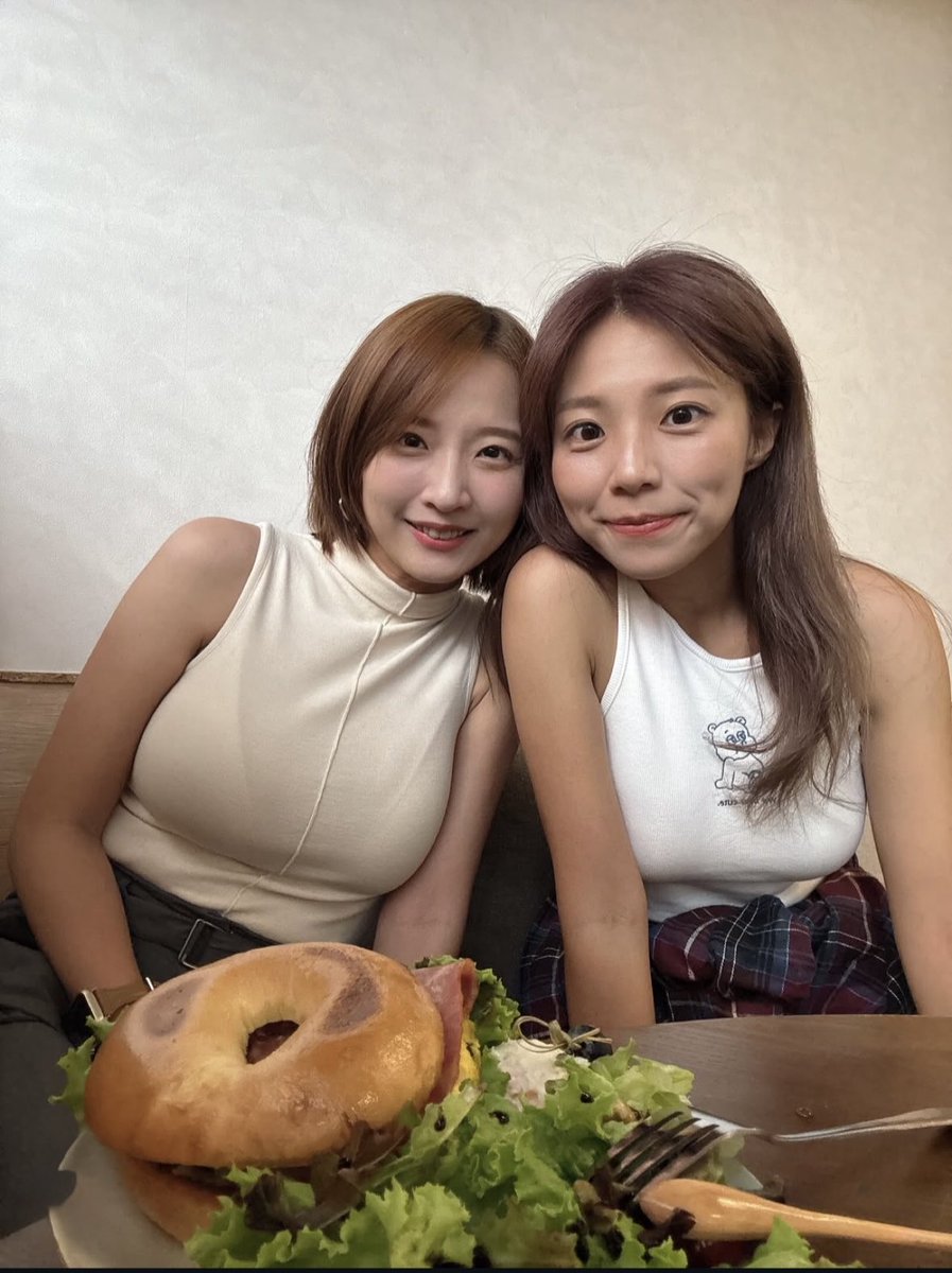 我喜歡花生培根貝果🥯餐真好吃😋 ❤️❤️每次兩個人單獨見面就好像回到我們大學時期🥰🥰 https://t.co/uMiFe5BMY7