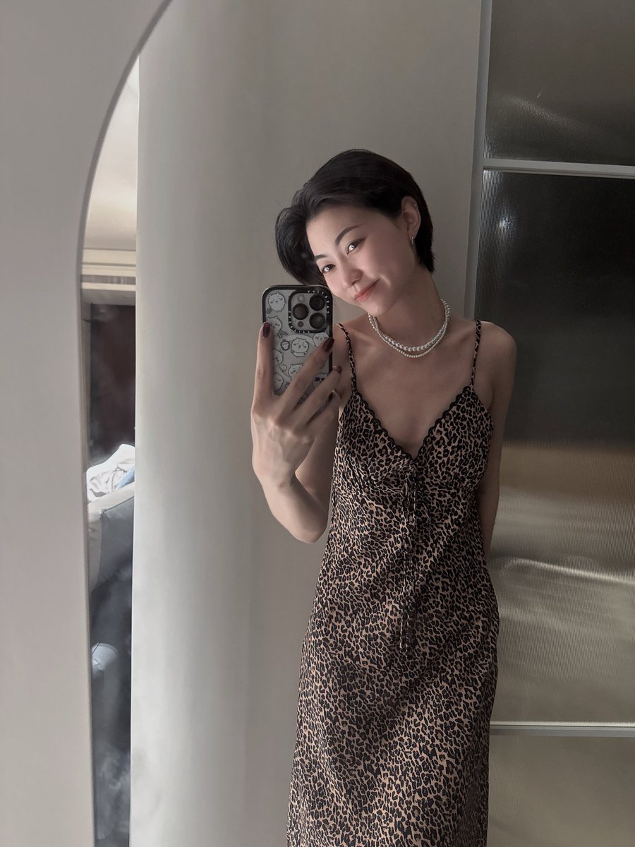would you give an asian girl like me a chance? https://t.co/WscNIep0ct