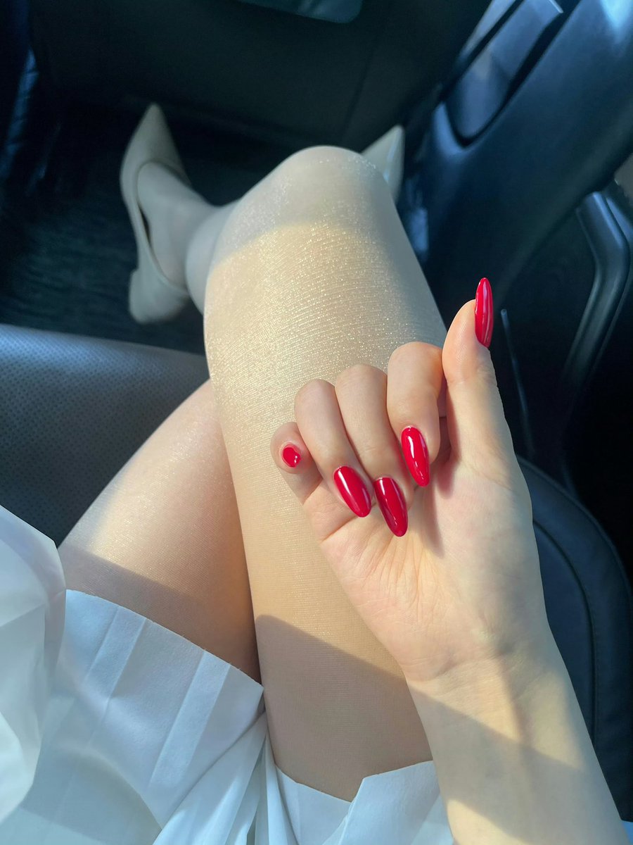 花大价钱的💅就是不一样 https://t.co/d3k8c2gIX6