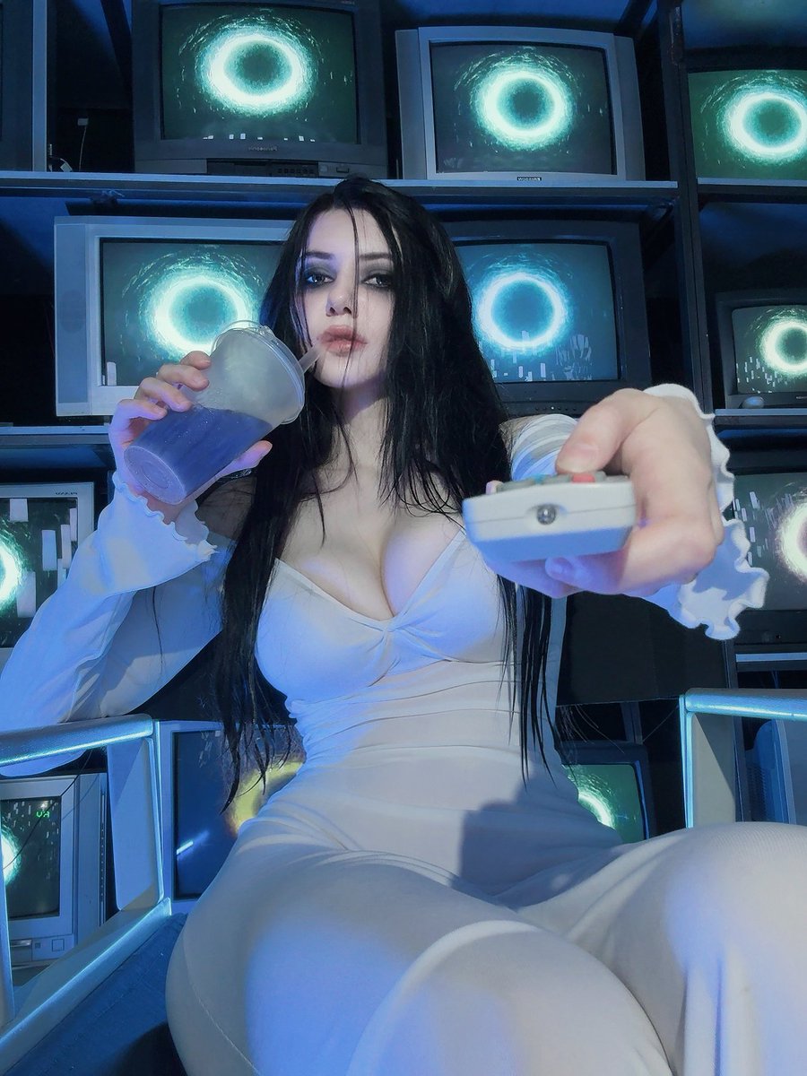 don’t change the channel! https://t.co/mrXnMkORRA