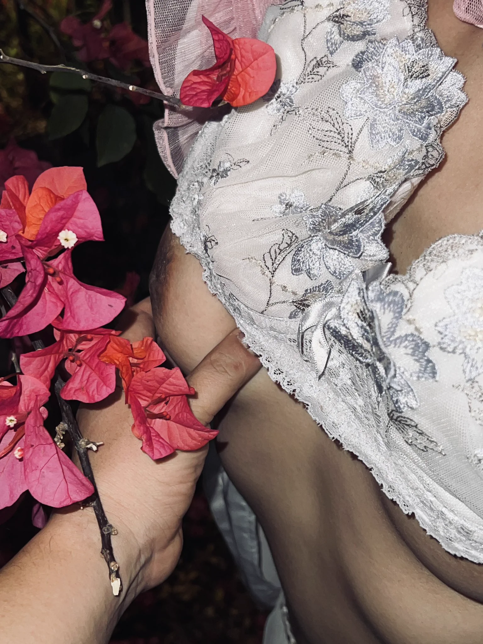 大清早的根本就没有人出来跟我聊天💬 https://t.co/fiWasA50ao