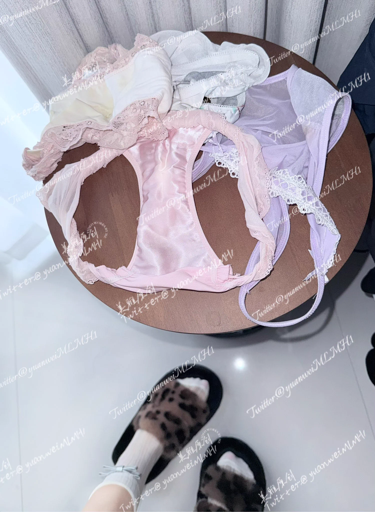 打工人的崩溃：下班只想瘫着，连洗内衣的力气都没了，有要的么一起打包带走它们 https://t.co/W5rGzlYf6a