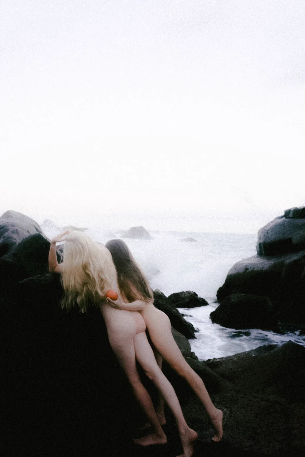 I just can’t help but share this.
My closest, dearest, and bravest friends ..  through them, I feel my own strength and power.
My beautiful women who open a new world for me every single day. https://t.co/oKgPWtnfC9