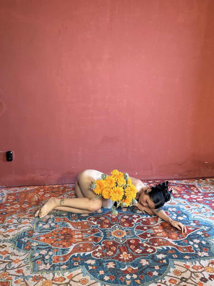 一直觉得人体比私房好拍
私房更容易让人想入非非
人体一目了然瞬间没有欲望
#卿制人体 #私房寫真 #福州约拍 

感谢转推📬：
@Fengsiyuan
@wqganenshi_
@tbzt2024 https://t.co/BlKHj0Upkz