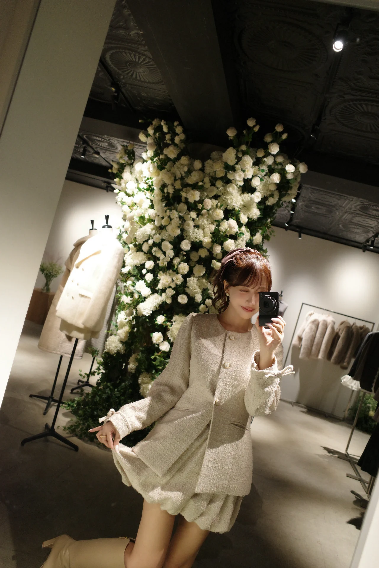 展示会1日目ありがとうございました🤍

明日15:00〜17:00は
チケットなしで入れる
フリー入場の時間を設けてるので
どなた様でもご来場頂けます💫

ぜひ遊びに来てください🐈
お待ちしてます❄️

📍東京都港区南青山６丁目５−４５
パシフィックアーツ青山 https://t.co/1D9qczOwQj