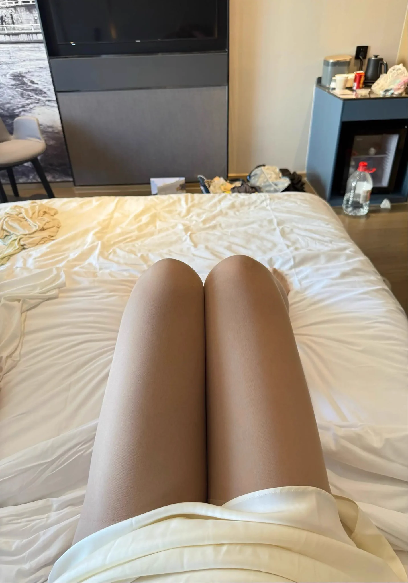 开房啦 https://t.co/REV5kepz8T