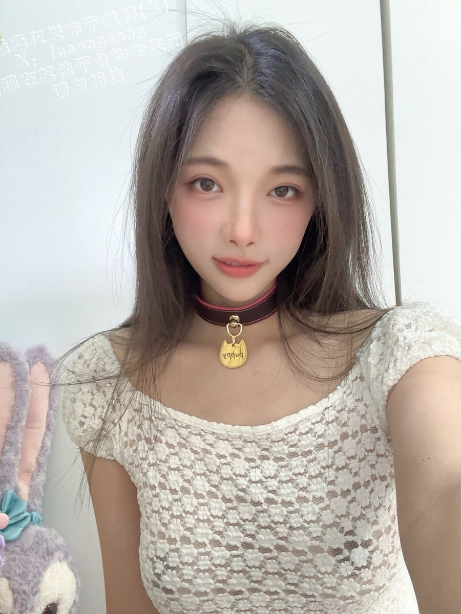 【恭喜你们的桑桑重回70000粉！！】

其实7w粉的福利早早的就给大家拍好了
但是最近流量太差，一直没有办法发出来

这次回到7w以后即便是再掉粉，也会给大家发出来滴哟

桑桑提着胆子勇闯男厕所，下周就会发出来，尽请期待哦

最后，感谢大家的关注（我知道你们都是从小红书来的哈哈哈） https://t.co/4Z53sZTyjx