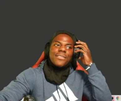 Speed brought out the same hoodie from the iconic "my moms kinda homeless" clip 😭 https://t.co/FiCummmPpa