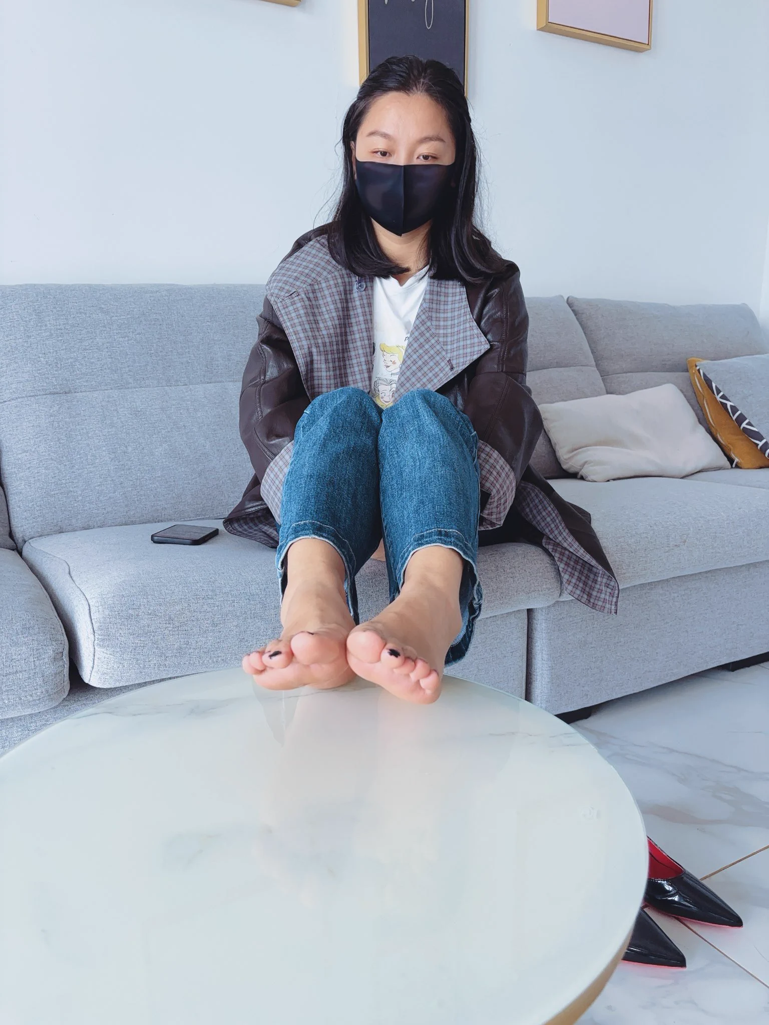 来个小脚奴可好？ https://t.co/ptNeNFahkq