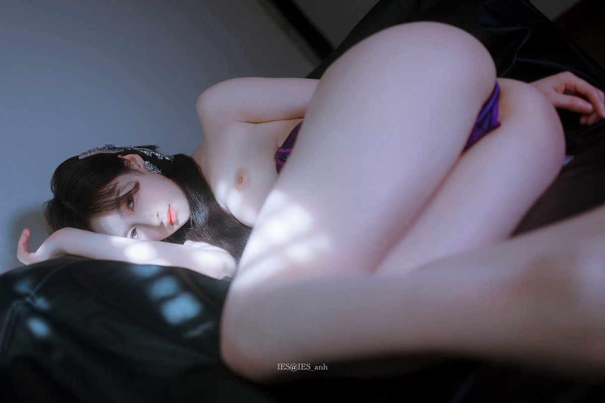 紫色的温柔和疏离。

出镜@jbny5413 https://t.co/4EX30p19cd