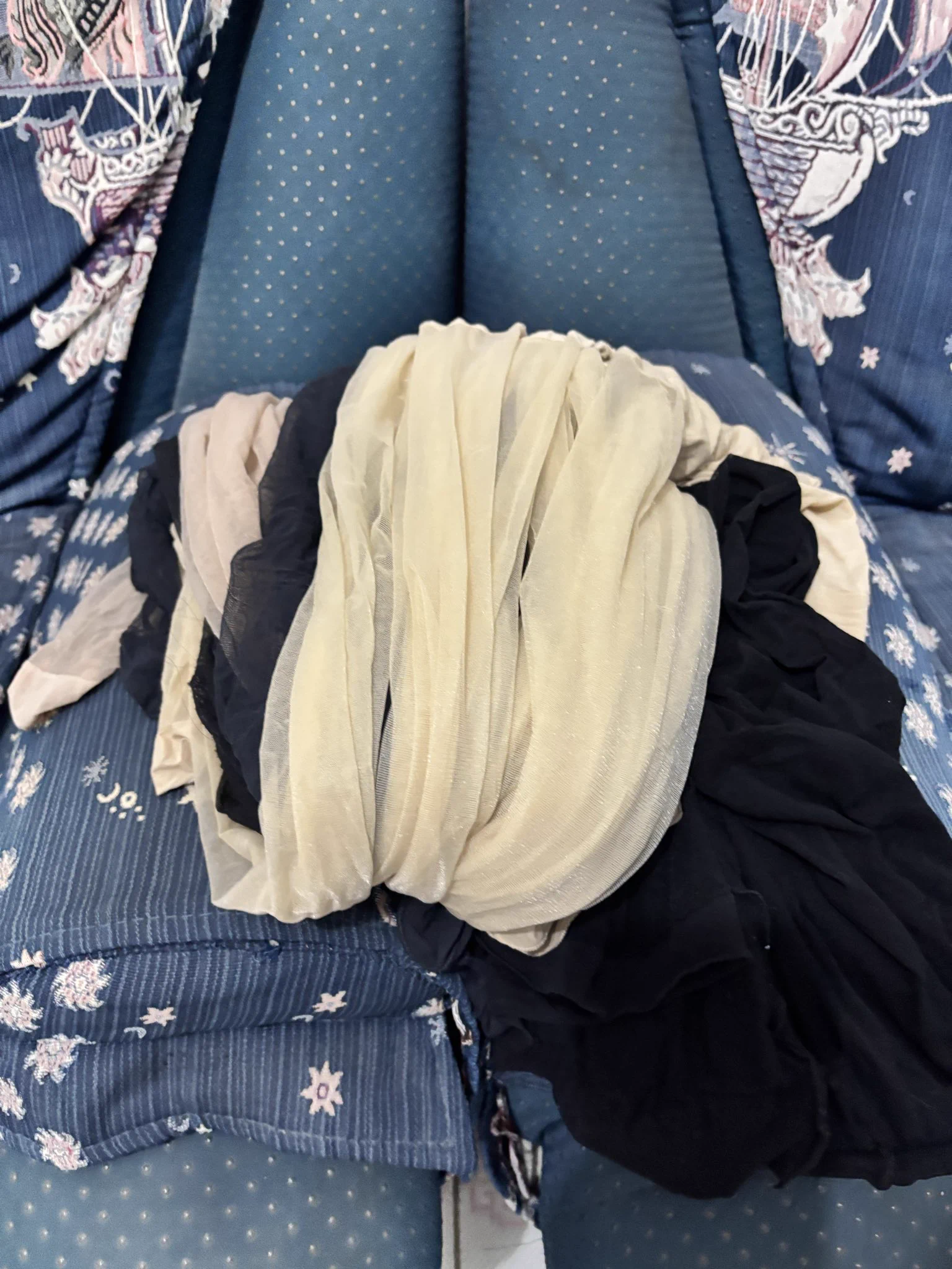 都是妈妈日常穿搭生活拍摄换下来的原味，有需要的狗狗可以带回家供起来哦~
#原味 #女王 https://t.co/huIiUxkKmg