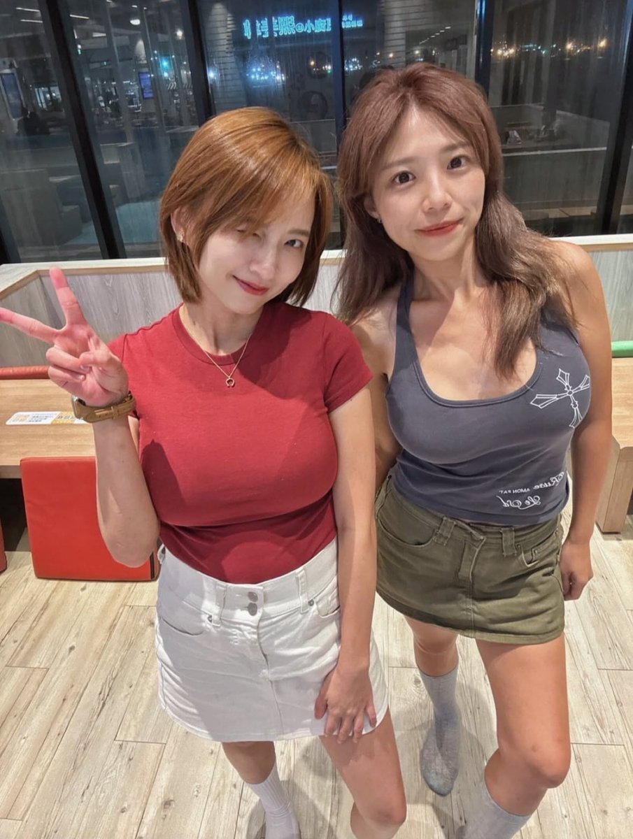 這是我妹異父異母的雙胞胎（老梗一直講） https://t.co/YZ2w2ooN6O