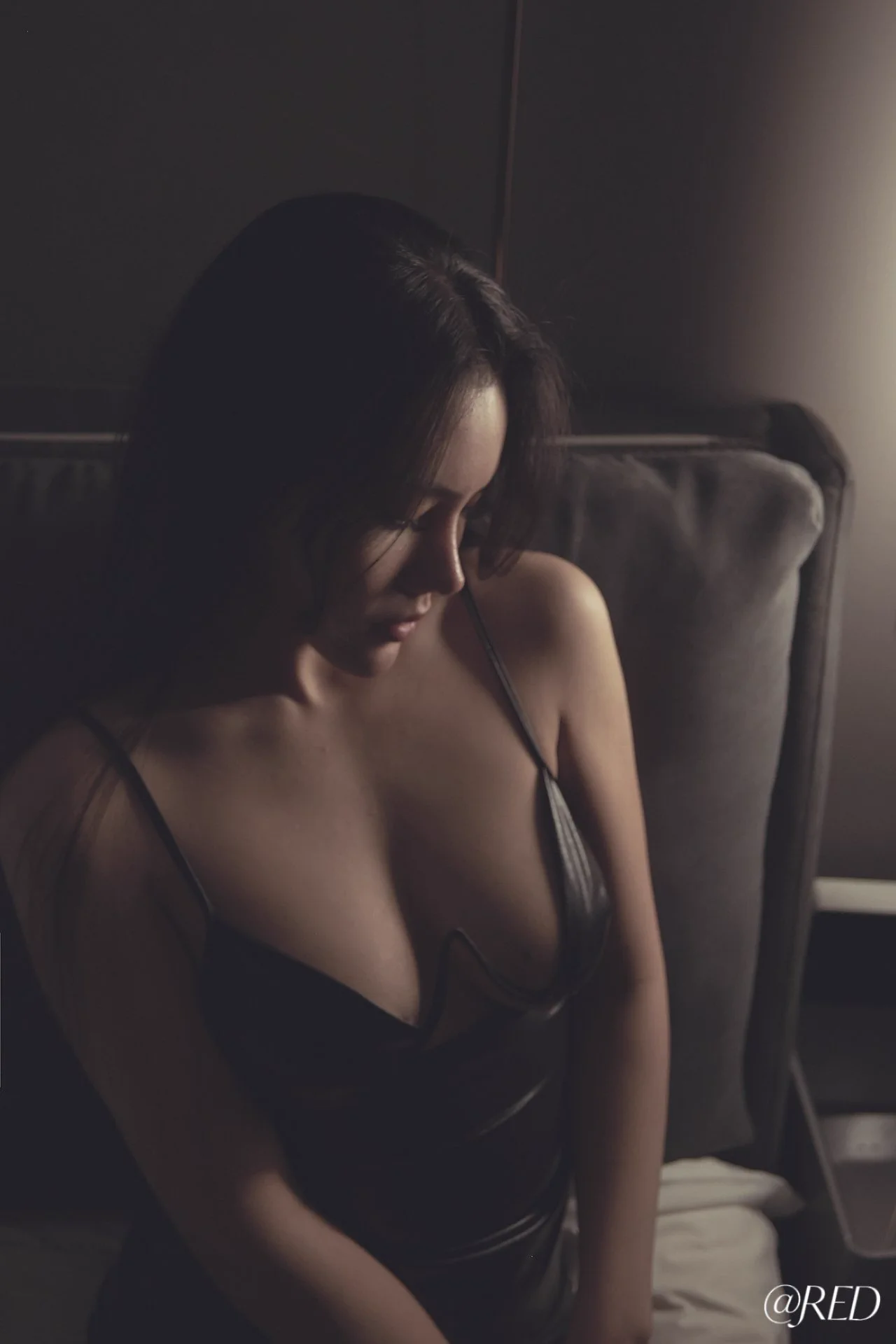 如果说，我和你的距离太靠近
#私房 投稿
@Fengsiyuan
@jiumc86 
@wqganenshi_
@huaidanyuan888 https://t.co/XmmnoJwiIu