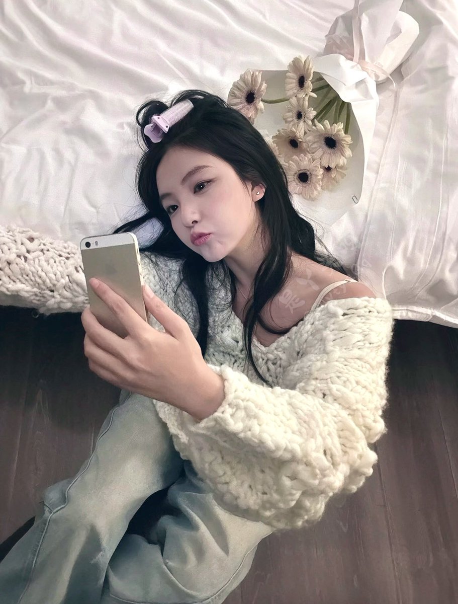 老公亲自拍照纪念一下第82个主人给他送来的绿帽子，第83顶绿帽子谁可以给我老公快点送过来呀👒 https://t.co/bST2siRMIl